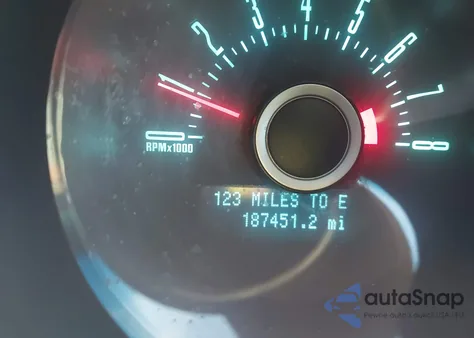 2013 Ford Mustang V6 z USA, uszkodzony, nr VIN 1ZVBP8AM3D5211767